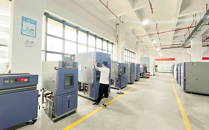 氙燈老化箱風(fēng)冷和水冷該怎么選？